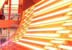 工業(yè)中常見(jiàn)的紅外線加熱燈是怎么讓物體變熱的？